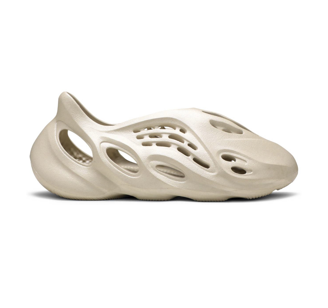 Adidas Yeezy Foam RNNR Sand
