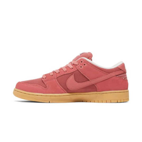 Nike Dunk Low SB Adobe