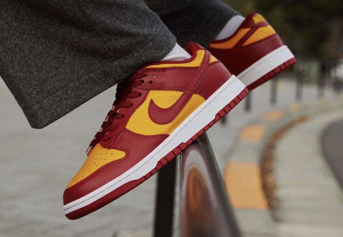 Nike Dunk Low Midas Gold: Elegancja i Wygoda w Jednym