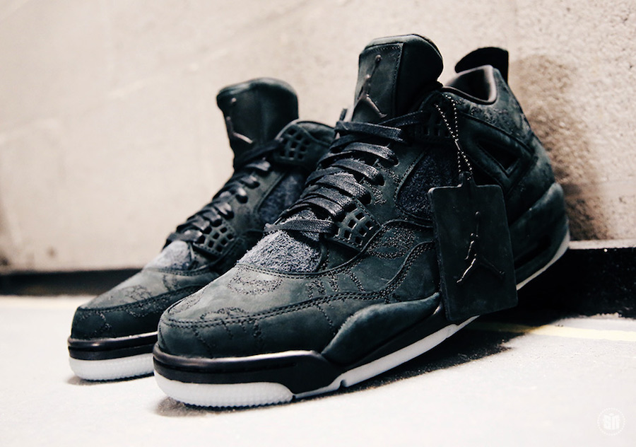 Air Jordan 4 Retro Black Kaws: Klasyka i Sztuka Połączone w Jednym