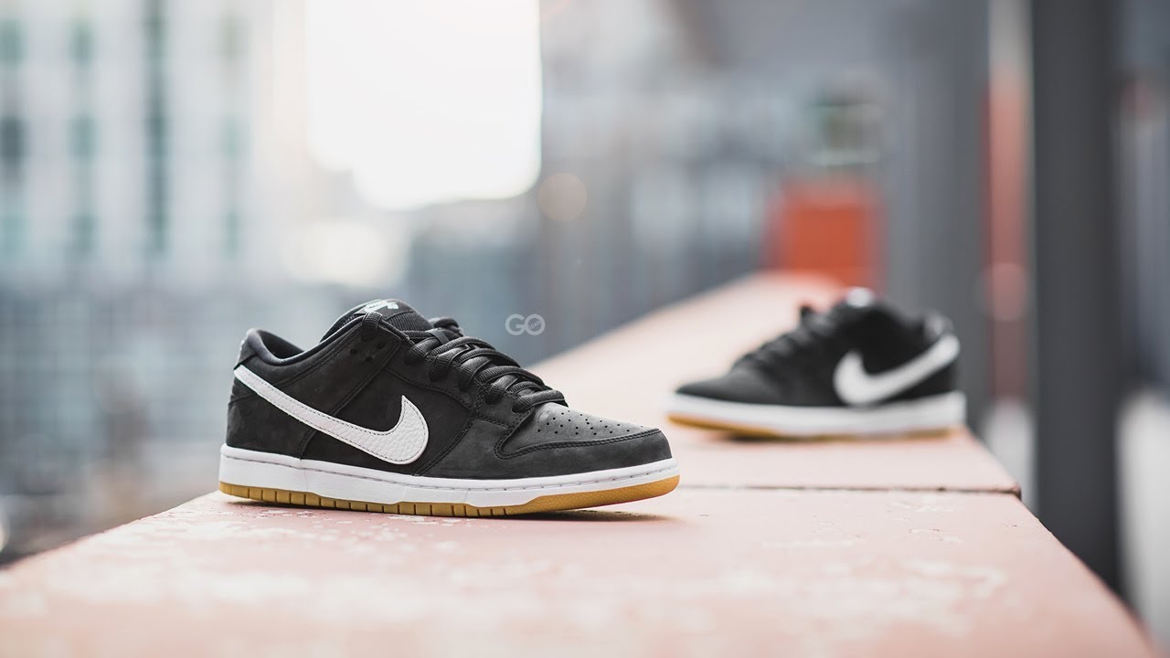 Odkrywamy Nike SBNike Dunk Low Black Gum: Marzenie każdego miłośnika sneakersów