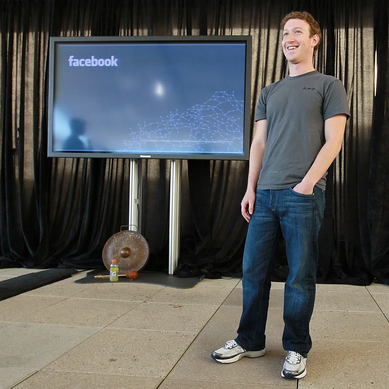 mark zuckerberg outfit