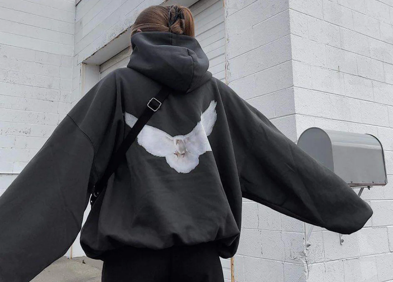 Bluzy Yeezy Gap Balenciaga – Nowy Wymiar Mody Ulicznej
