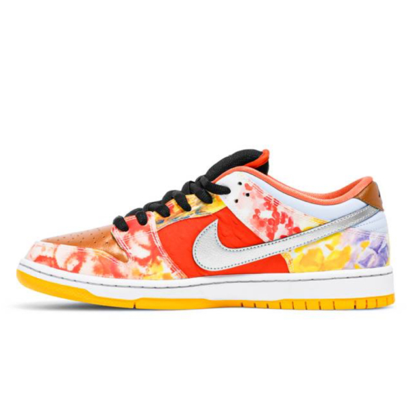 Nike SB Dunk Low Street Hawker