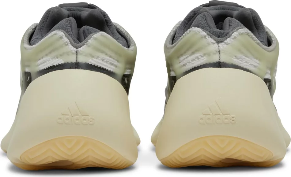 Yeezy 700 V3 Fade Salt - obrazek 4