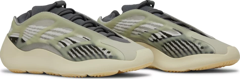 Yeezy 700 V3 Fade Salt - obrazek 5
