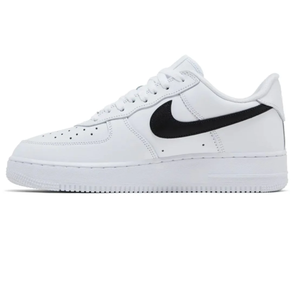 Nike Air Force 1 Low Supreme White Black 1